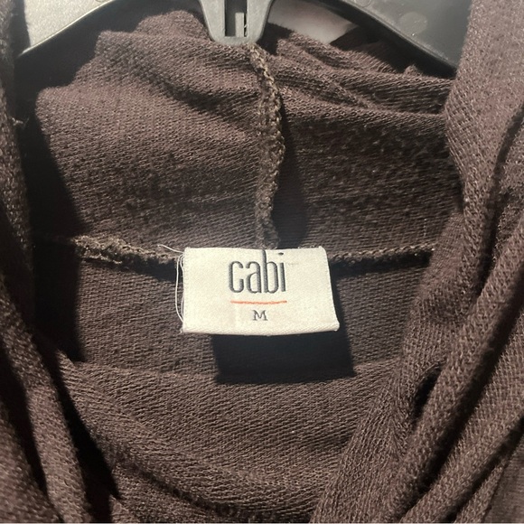 Cabi Ganache Turtle Tee Size M Brown Cowl Neck Long Sleeve Thumb Hole Top #3811 - Picture 4 of 6